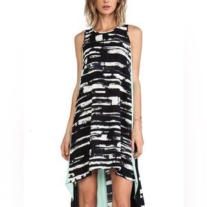BCBGMaxAzria Black and White High-Low Sleeveless Dress with Mint Trim